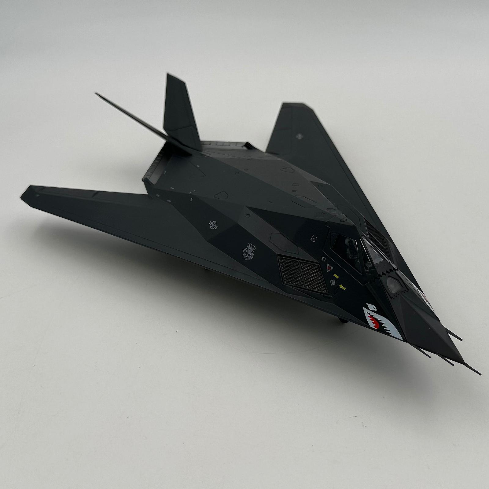 Home Office Bookshelves - 1:72 Nighthawk Fighter Tabletop Decor Collection